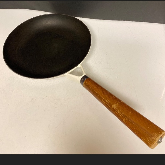 Club Colorcast Enameled Cast Iron Pan Waterford Ireland 9" Teflon - Picture 3 of 16